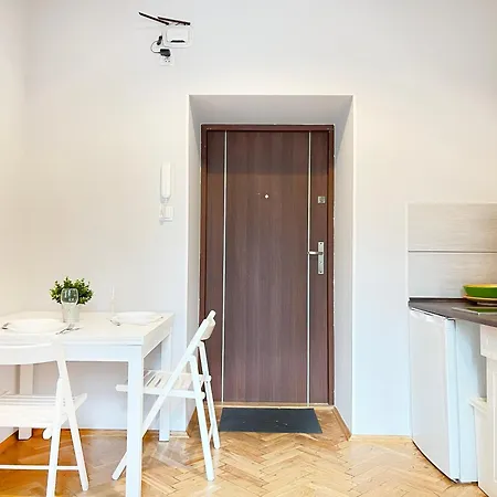 Perfect Place For Couples, Pilsudskiego Street - Old Town Апартаменты Краков