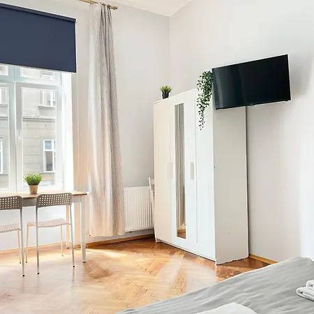 Perfect Place For Couples, Pilsudskiego Street - Old Town Апартаменты *