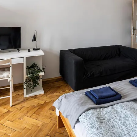Apartment Perfect Place For Couples, Pilsudskiego Street - Old Town Krakow
