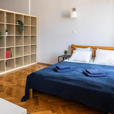 Apartment Perfect Place For Couples, Pilsudskiego Street - Old Town Krakow