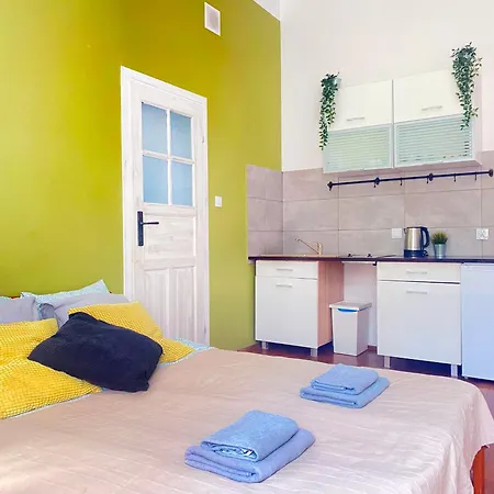 Perfect Place For Couples, Pilsudskiego Street - Old Town Apartment