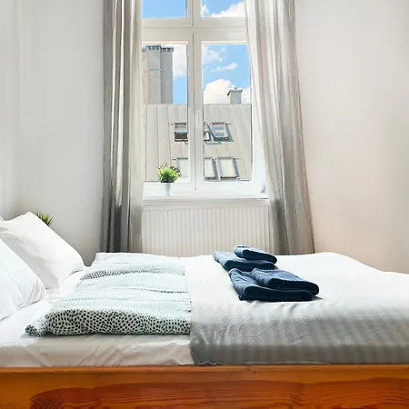 Perfect Place For Couples, Pilsudskiego Street - Old Town Apartment Krakow