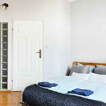 Apartment Perfect Place For Couples, Pilsudskiego Street - Old Town *