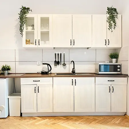 Perfect Place For Couples, Pilsudskiego Street - Old Town Apartment *